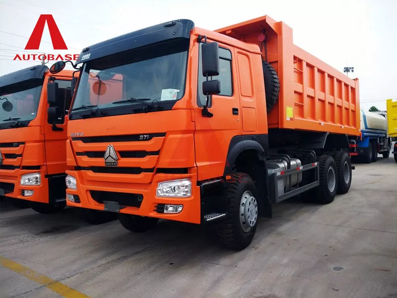 Синотрук Хауо 6 × 4 депонија